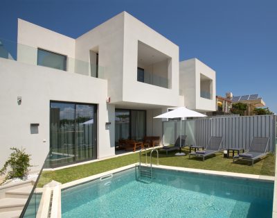 Villa S