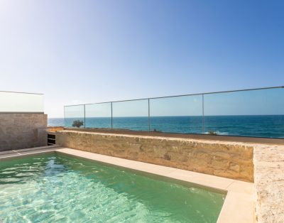 Lucia Beachfront Suite